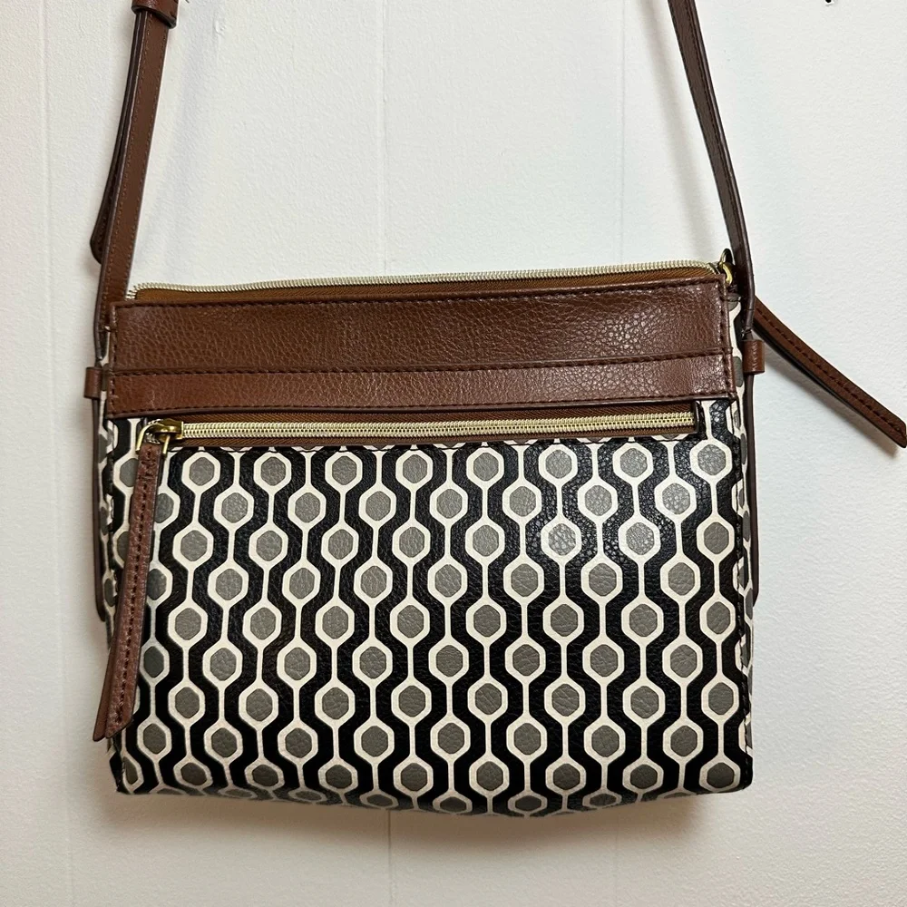 Fossil 2 pc crossbody and new wallet still has tags on the wallet